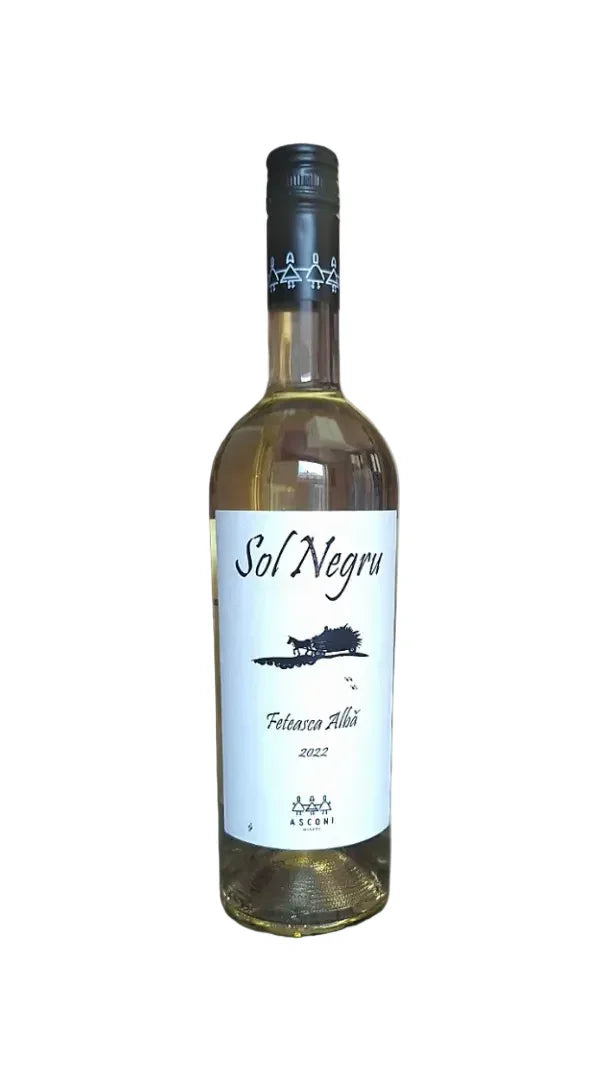 Sol Negru Feteasca Alba 2022 Moldovan white wine bottle with black screw cap on white background
